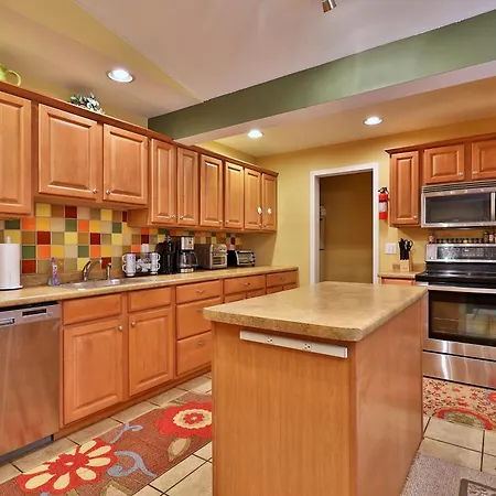 The Tanglewood Lodge- Amazing Ski Home For Groups, Hot Tub, Close To Killington Resort! Home